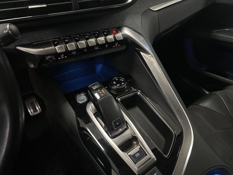 Image Peugeot 5008 1.6 165 Crossway EAT6 GPS Caméra 7 places Carplay Grip control Sièges chauffants Régul Clim auto Gti