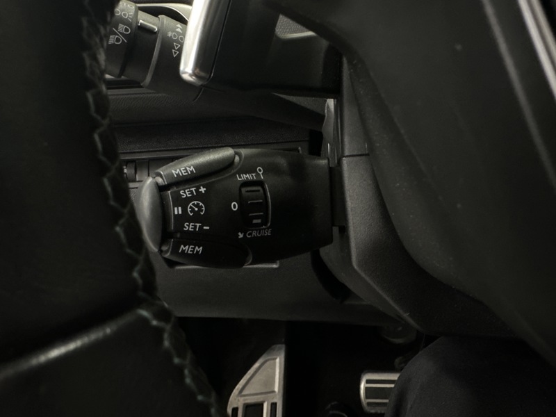 Image Peugeot 5008 1.6 165 Crossway EAT6 GPS Caméra 7 places Carplay Grip control Sièges chauffants Régul Clim auto Gti