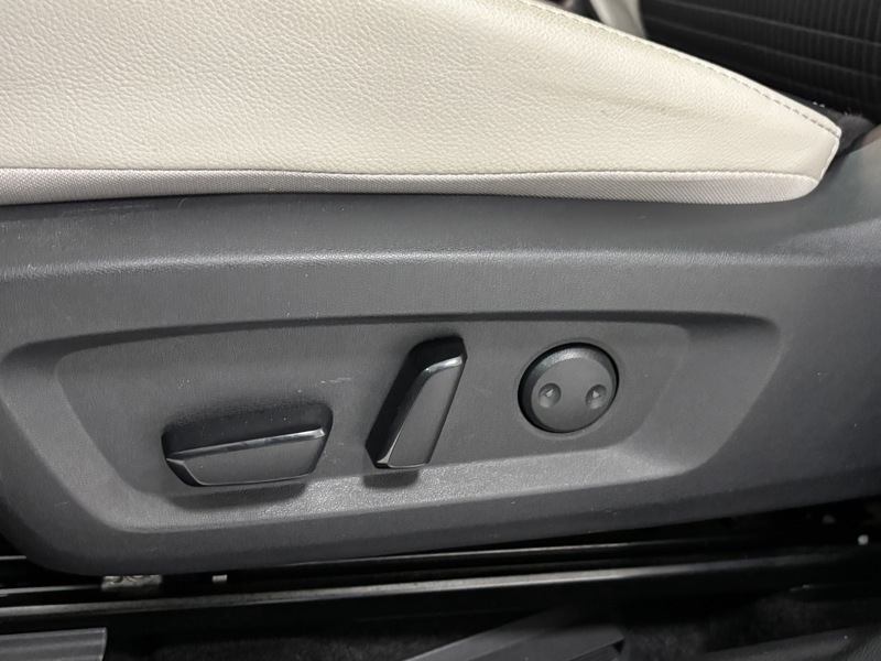 Image Nissan QASHQAI 190 E-Power TEKNA  Full leds Toit pano GPS Caméra pano Carplay Sièges cuir chauffants Attelage 1ère 