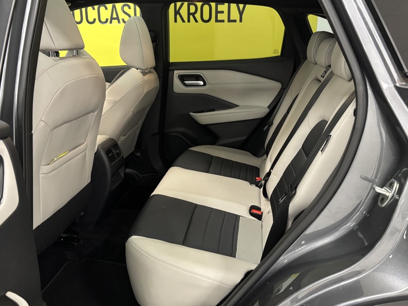 Image Nissan QASHQAI 190 E-Power TEKNA  Full leds Toit pano GPS Caméra pano Carplay Sièges cuir chauffants Attelage 1ère 