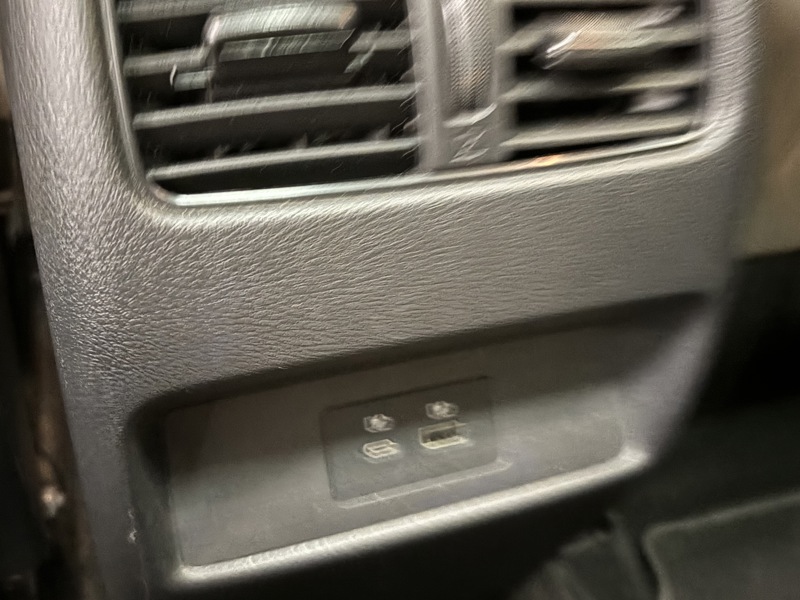 Image Nissan QASHQAI 190 E-Power TEKNA  Full leds Toit pano GPS Caméra pano Carplay Sièges cuir chauffants Attelage 1ère 