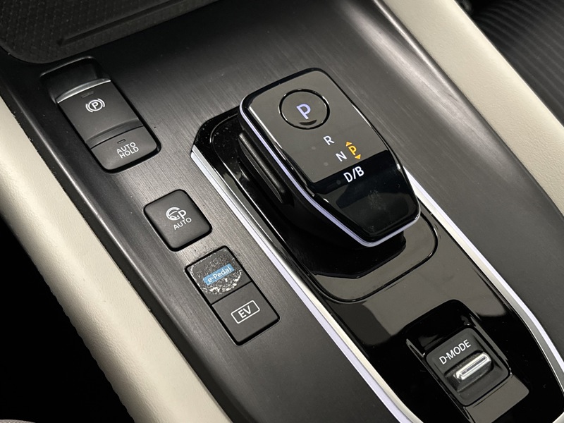 Image Nissan QASHQAI 190 E-Power TEKNA  Full leds Toit pano GPS Caméra pano Carplay Sièges cuir chauffants Attelage 1ère 