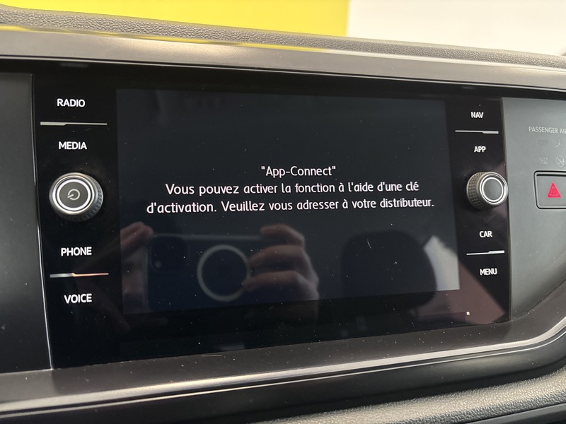 Image Volkswagen POLO VI 1.0 TSI 95 Business GPS Radar Régul Clim  Gtie 1 an 