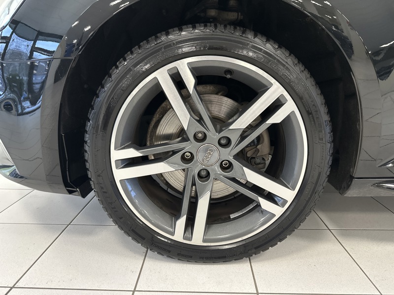 Image Audi A4 BERLINE s-line 2.0 TDI 150 S-tronic7 Virtual GPS Alcantara Carplay clim auto bi-zone Gtie 1 an