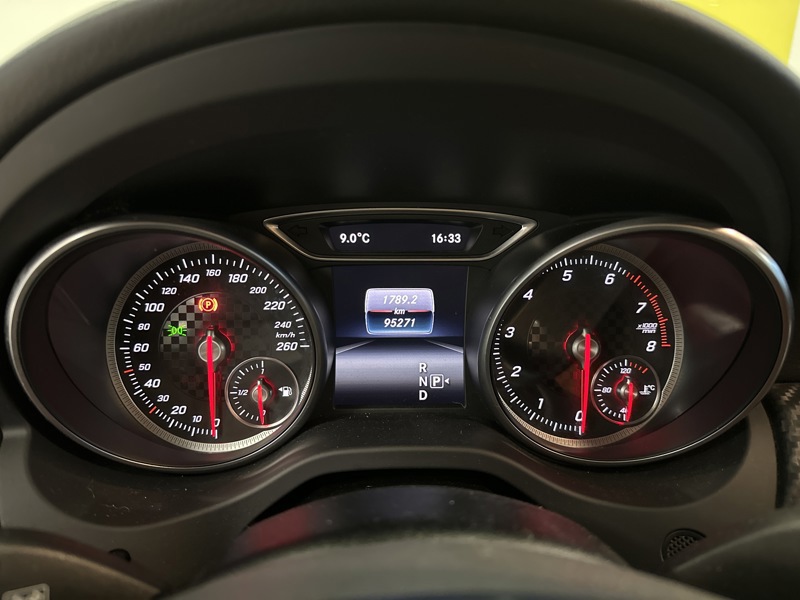 Image Mercedes-Benz CLASSE A A 220 4MATIC Pack AMG Line GPS camera sièges chauffants Gtie 1 an